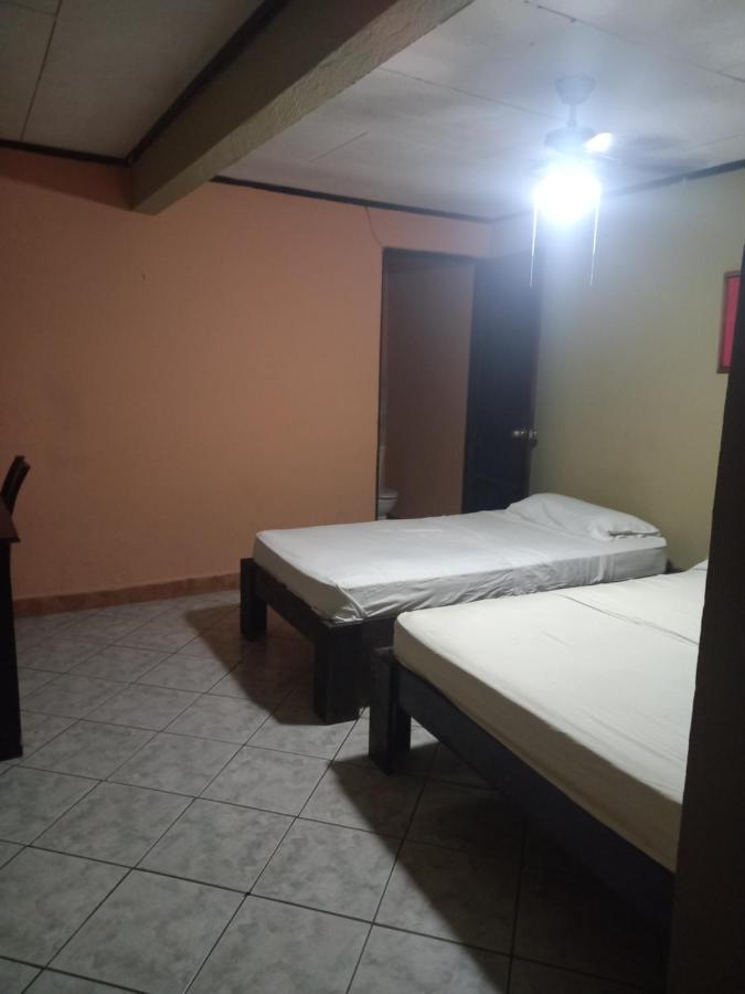 Bed and Breakfast House Of The Macaws Tárcoles Exterior foto